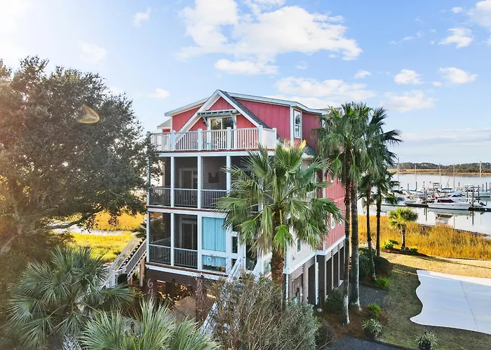 Cheap hotel: Regatta Inn - Adults Only