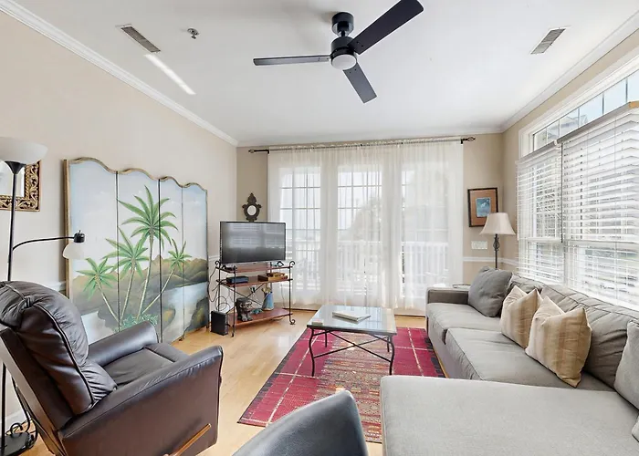 Villa: Pavilion Watch #1A